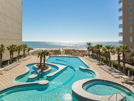 Apartamento Crystal Tower 1002