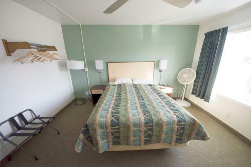 Motel Rewak Studios