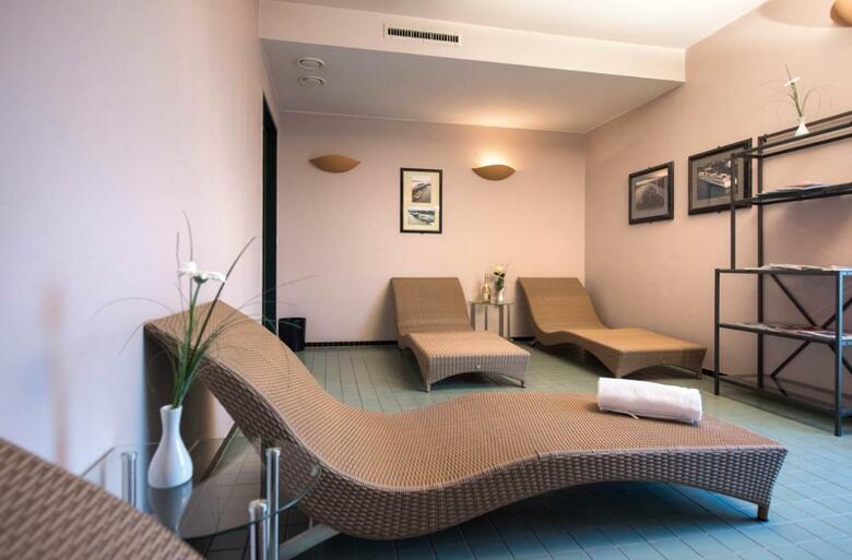 Trans World Hotel Donauwelle