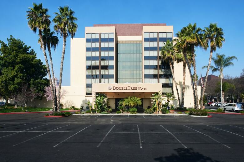 Hotel Doubletree By Hilton Fresno Convention Center