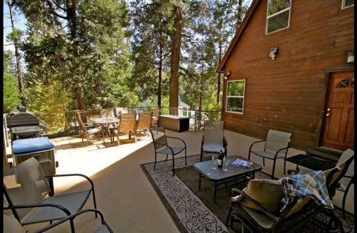 Honey Bear Lodge