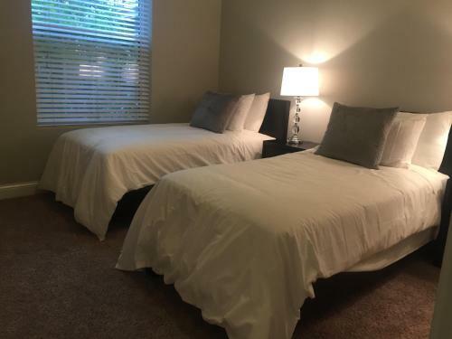Apartamentos Luxury 2-bedroom, 2-bathroom W Pool