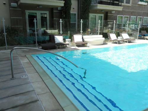 Apartamentos Luxury 2-bedroom, 2-bathroom W Pool