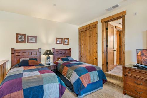 Lodge Mammoth Golf Properties By 101 Great Escapes