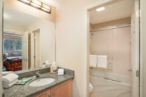 Lodge Mammoth Golf Properties By 101 Great Escapes