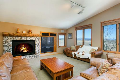Lodge Mammoth Golf Properties By 101 Great Escapes