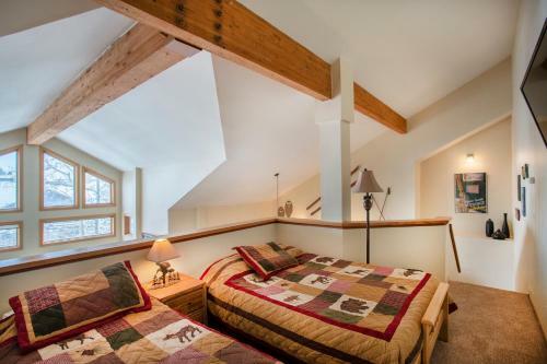 Lodge Mammoth Golf Properties By 101 Great Escapes