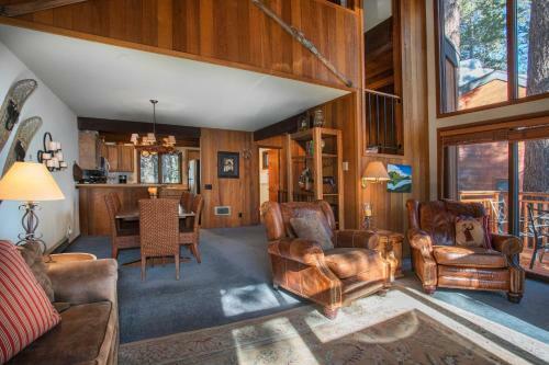 Lodge Mammoth Golf Properties By 101 Great Escapes