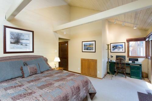 Lodge Mammoth Golf Properties By 101 Great Escapes