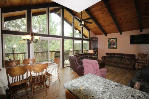 Cedar Mountain Lodge