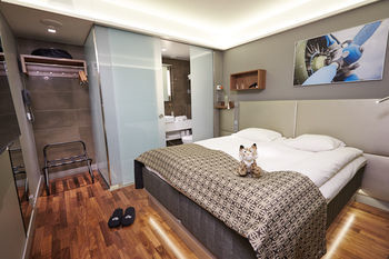 Hotel Holiday Inn G.c. Helsinki Airport