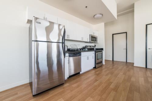 Apartamentos California Tower