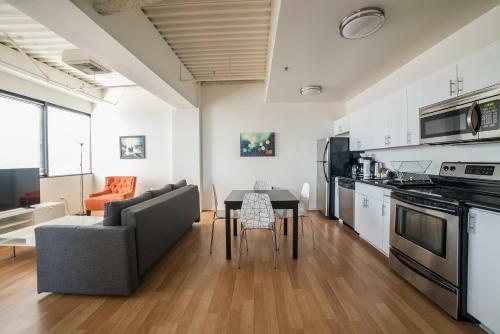 California Silver Apartment
