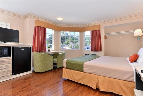 Hotel Americas Best Value Inn At San Clemente