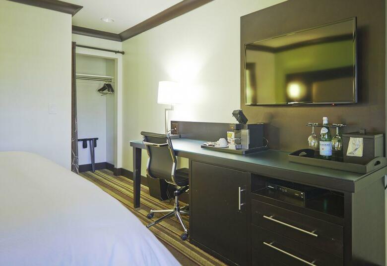 Hotel Azura