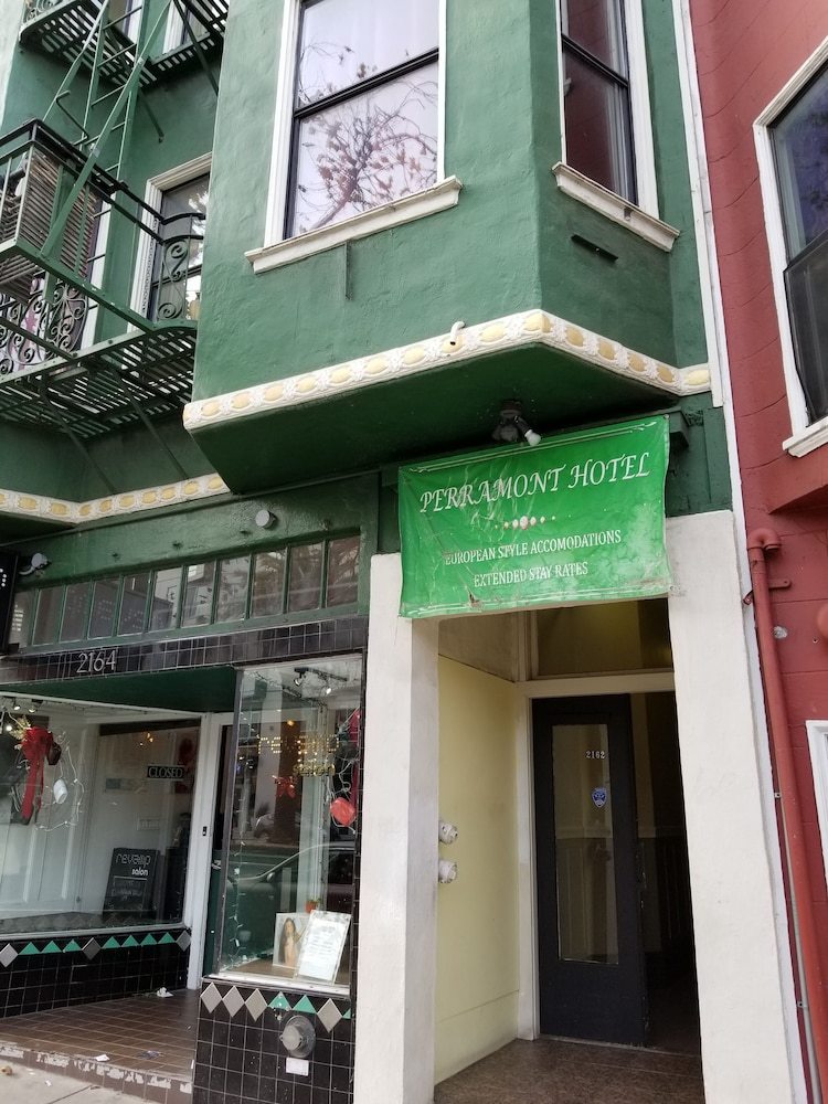 Albergue Perramont Hotel