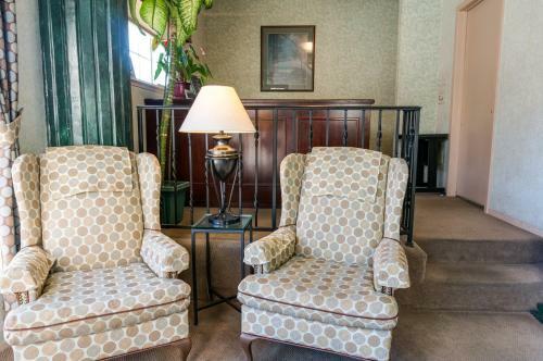 Motel Redwood Inn