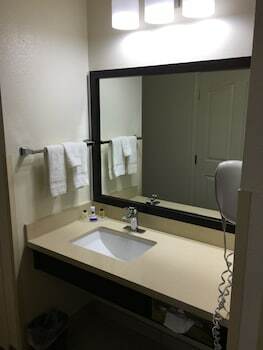 Hotel Comfort Inn & Suites Visalia - Sequoia