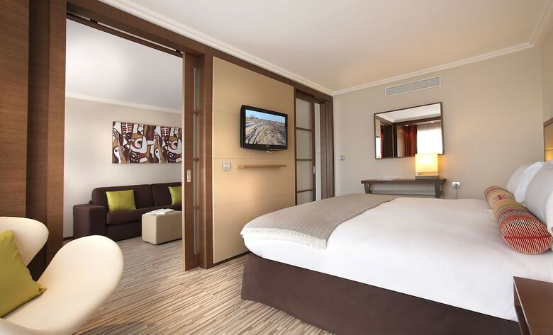 AC Hotel Ambassadeur Antibes - Juan Les Pins