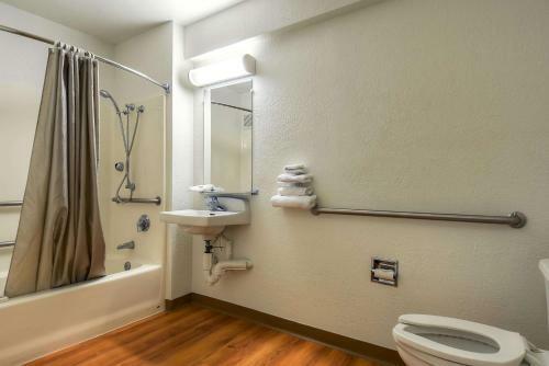 Motel 6 Westminster South - Long Beach Area