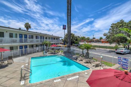Motel 6 Westminster South - Long Beach Area