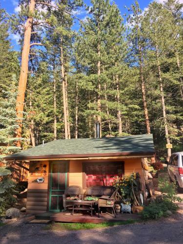 Hotel Pine Haven Resort