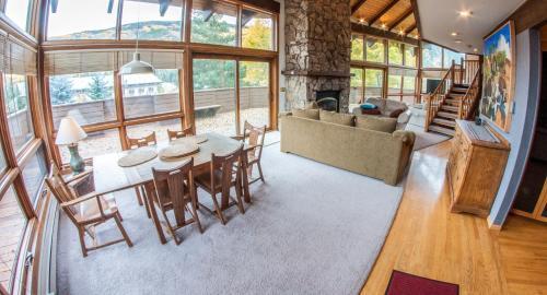 Chamonix Home 665