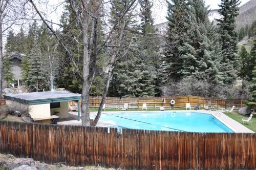 Apartamento Mountain Setting East Vail Condo