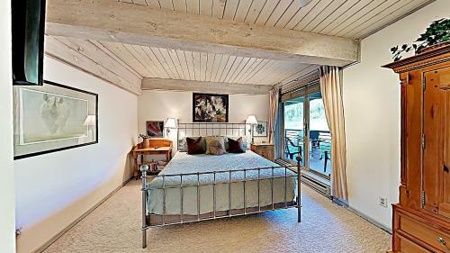 Aparthotel The Enclave