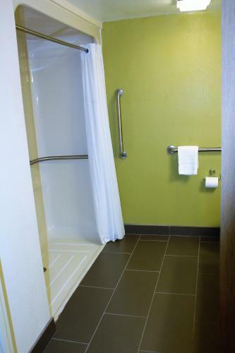 Hotel Baymont Inn & Suites Newark