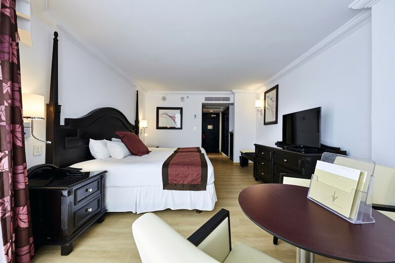 Hotel Riu Palace Paradise Island All Inclusive