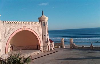 Beachside Motel