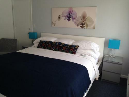 Hotel Cheston House - A Gay Resort