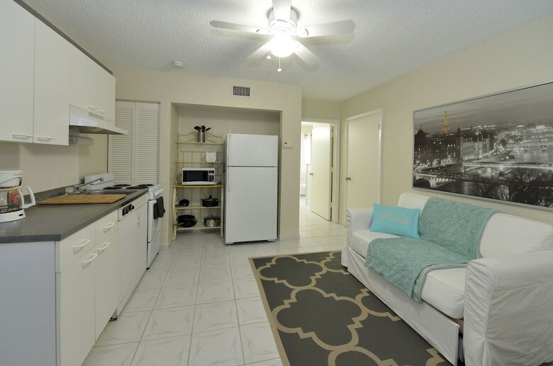 Apartamento Hollywood By The Sea Suites