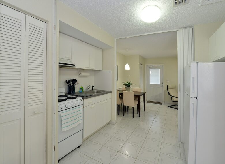 Apartamento Hollywood By The Sea Suites