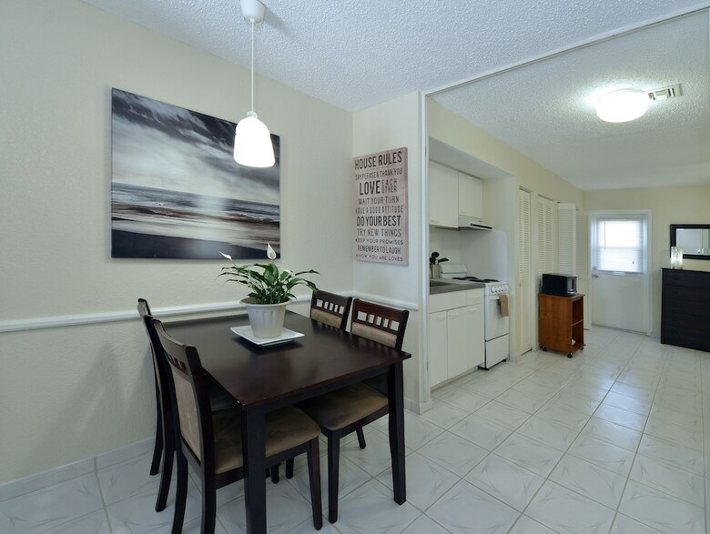 Apartamento Hollywood By The Sea Suites