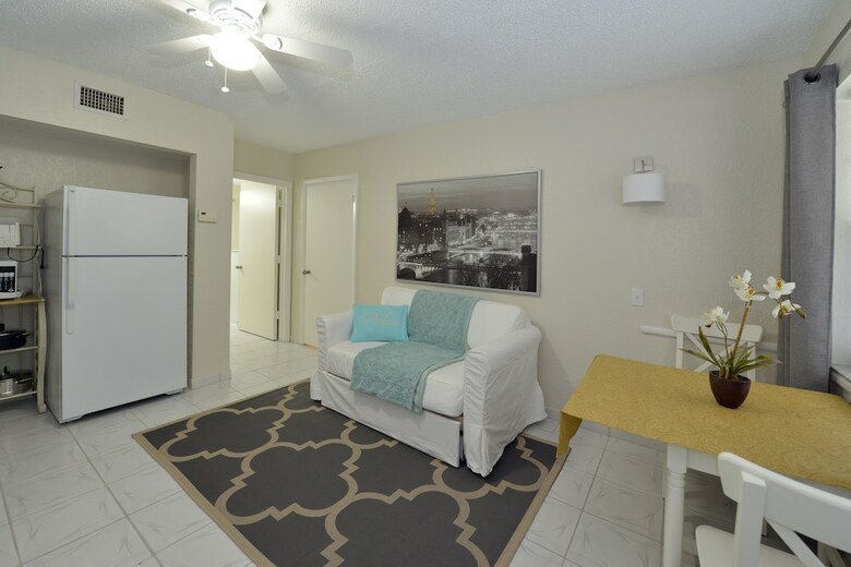 Apartamento Hollywood By The Sea Suites