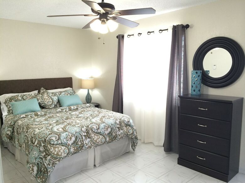 Apartamento Hollywood By The Sea Suites