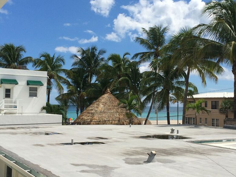 Apartamento Hollywood By The Sea Suites
