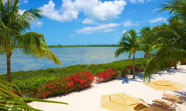 Parrot Key Hotel And Resort