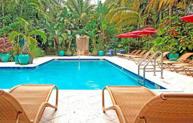 Parrot Key Hotel And Resort