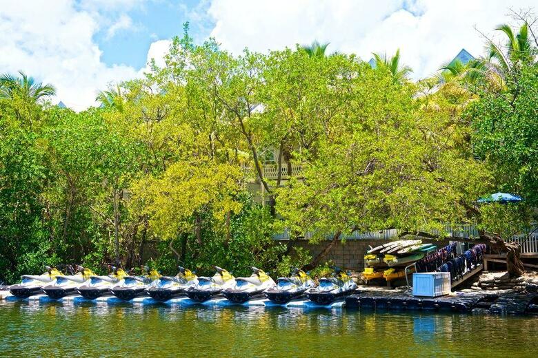 Parrot Key Hotel And Resort