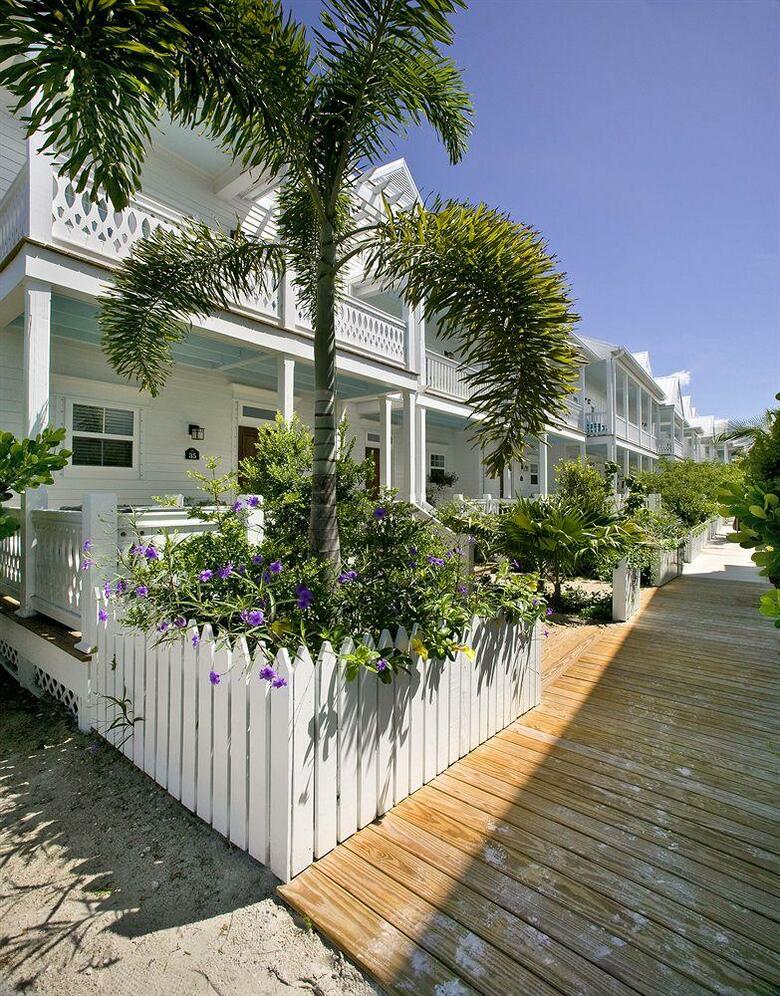 Parrot Key Hotel And Resort