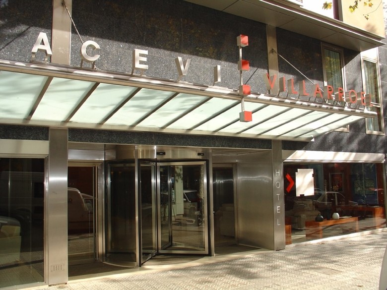 Hotel Acevi Villarroel