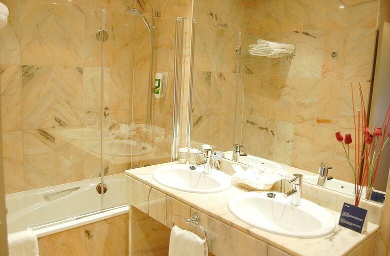 Hotel Barcelo C�ceres V Centenario