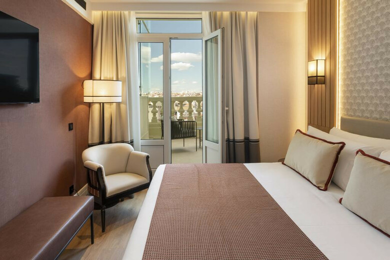 Catalonia Plaza Espa�a Hotel & Spa