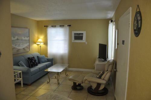 Oceanfront Sea Scape Motel