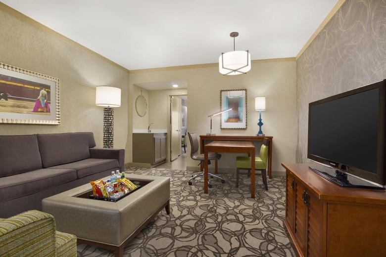 Hotel Embassy Suites International Airport