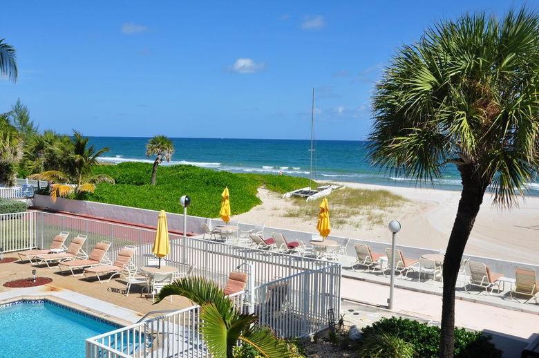 Posada Coral Tides Resort & Beach Club