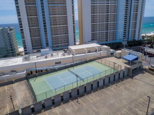 Hotel Majestic Beach Resort Tower 2 By Panhandle Getaways